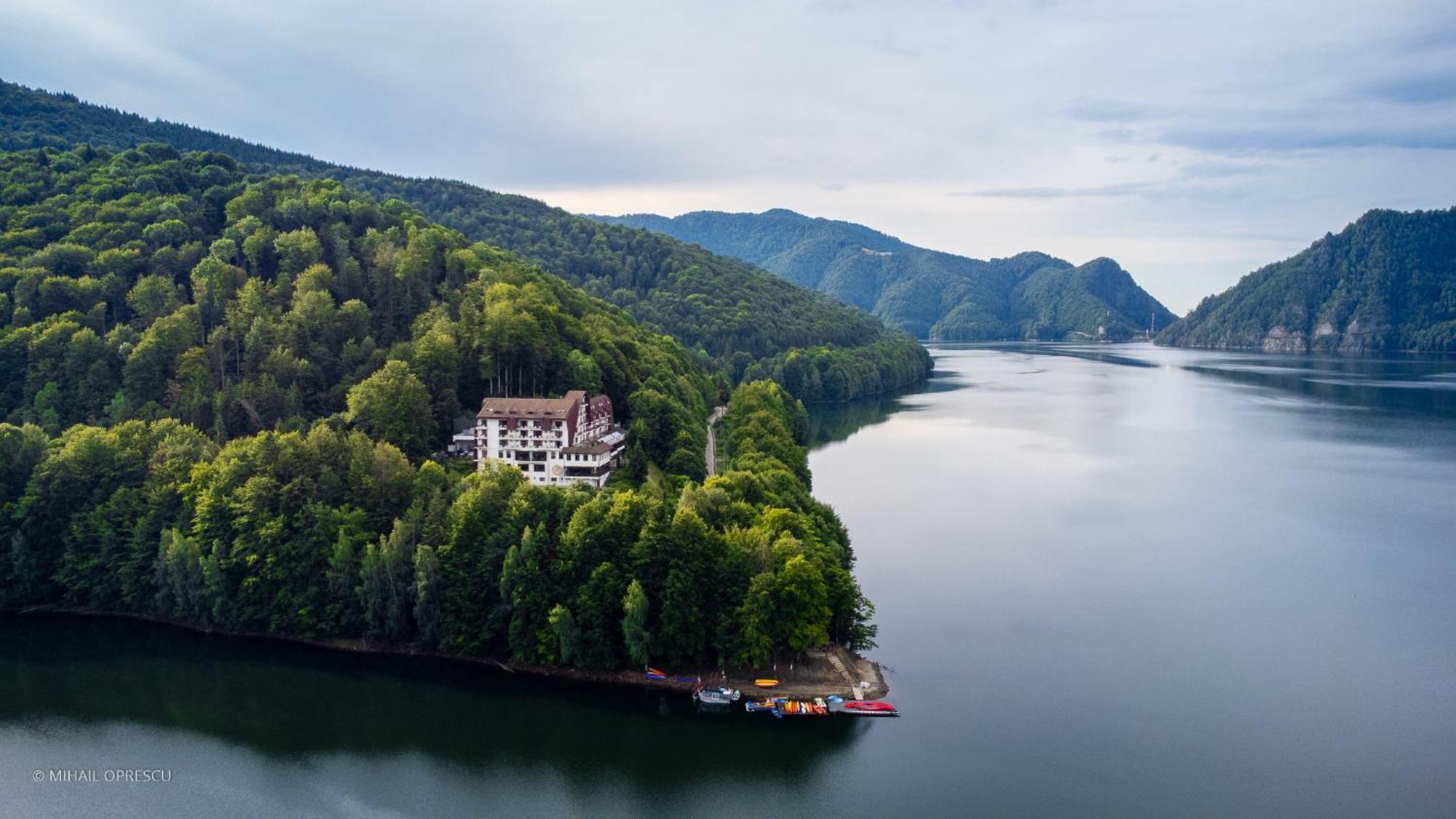 Hotel Valea Cu Pesti Căpăţîneni-Ungureni Extérieur photo