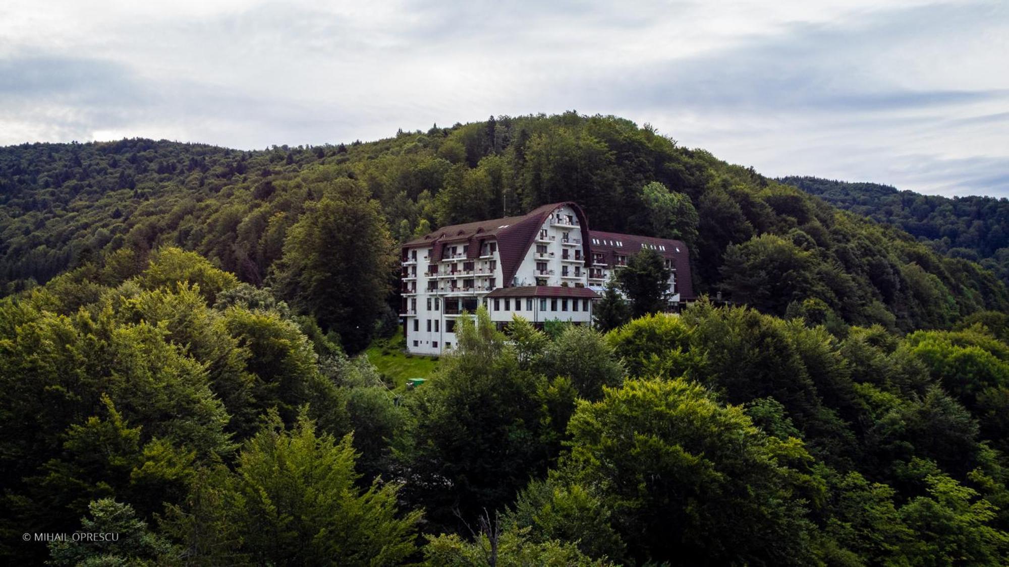 Hotel Valea Cu Pesti Căpăţîneni-Ungureni Extérieur photo