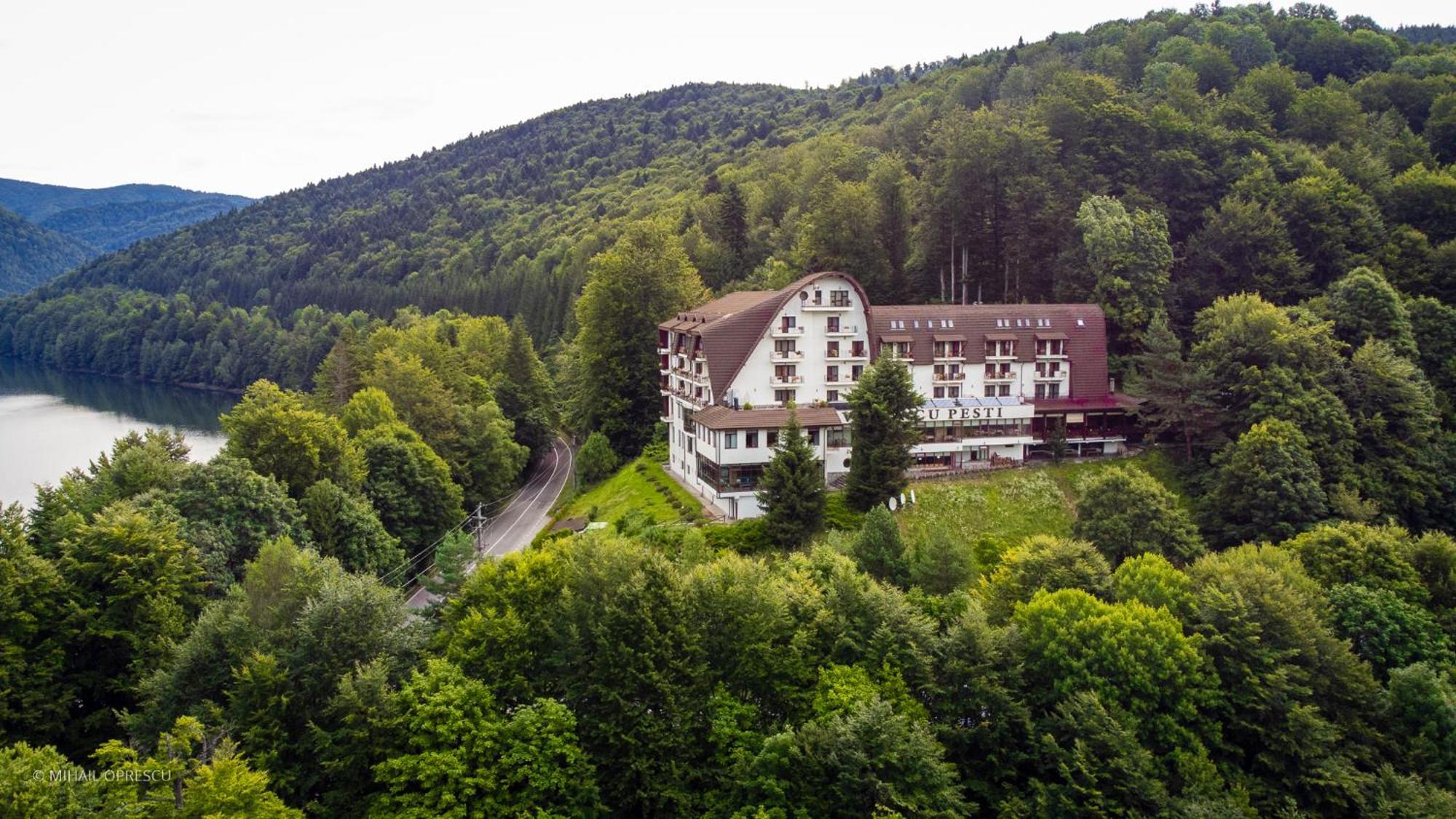 Hotel Valea Cu Pesti Căpăţîneni-Ungureni Extérieur photo