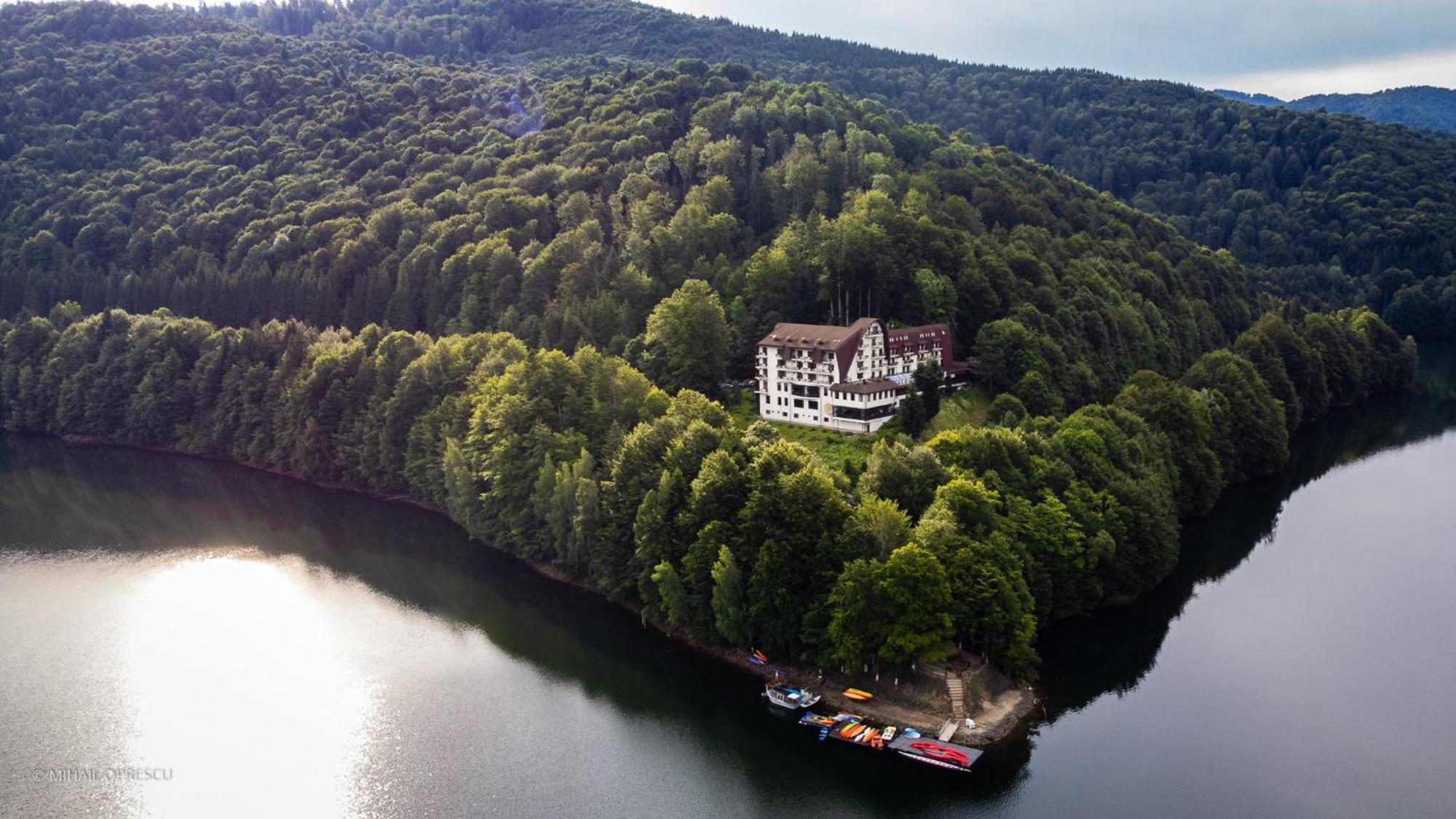 Hotel Valea Cu Pesti Căpăţîneni-Ungureni Extérieur photo