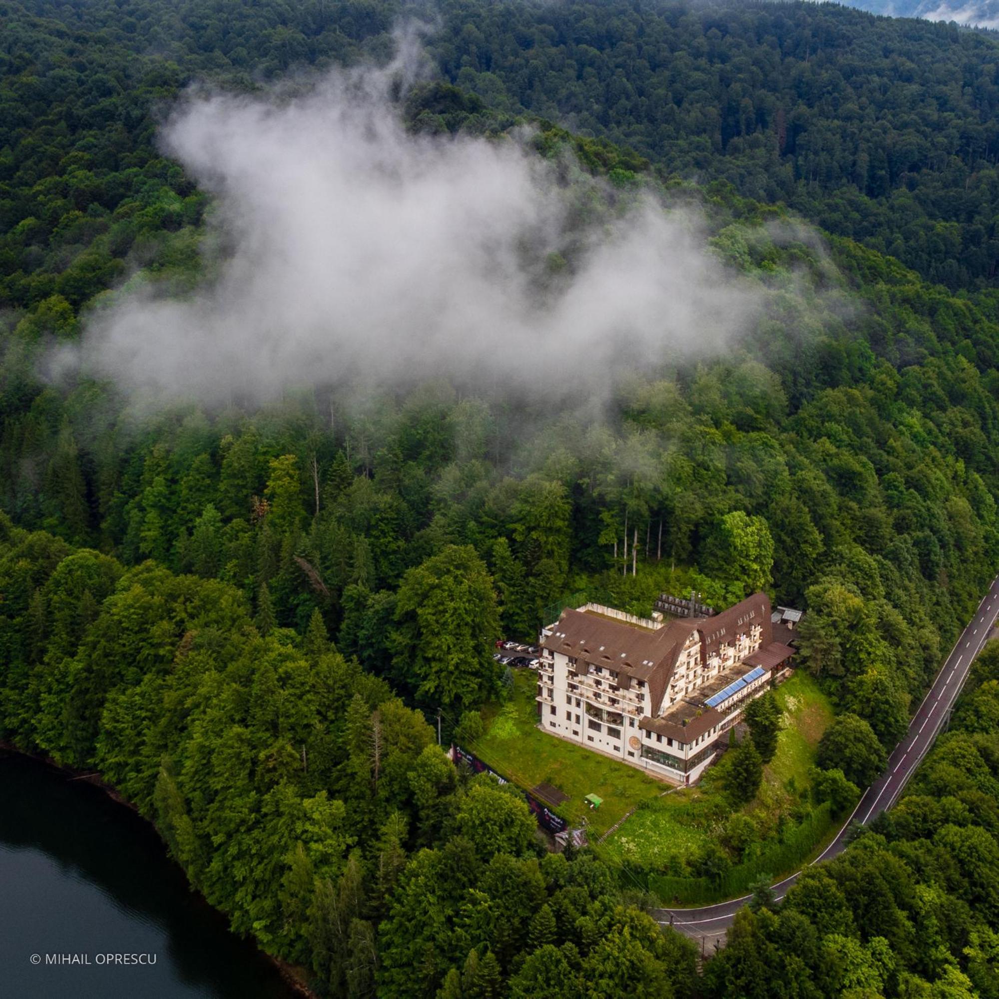 Hotel Valea Cu Pesti Căpăţîneni-Ungureni Extérieur photo