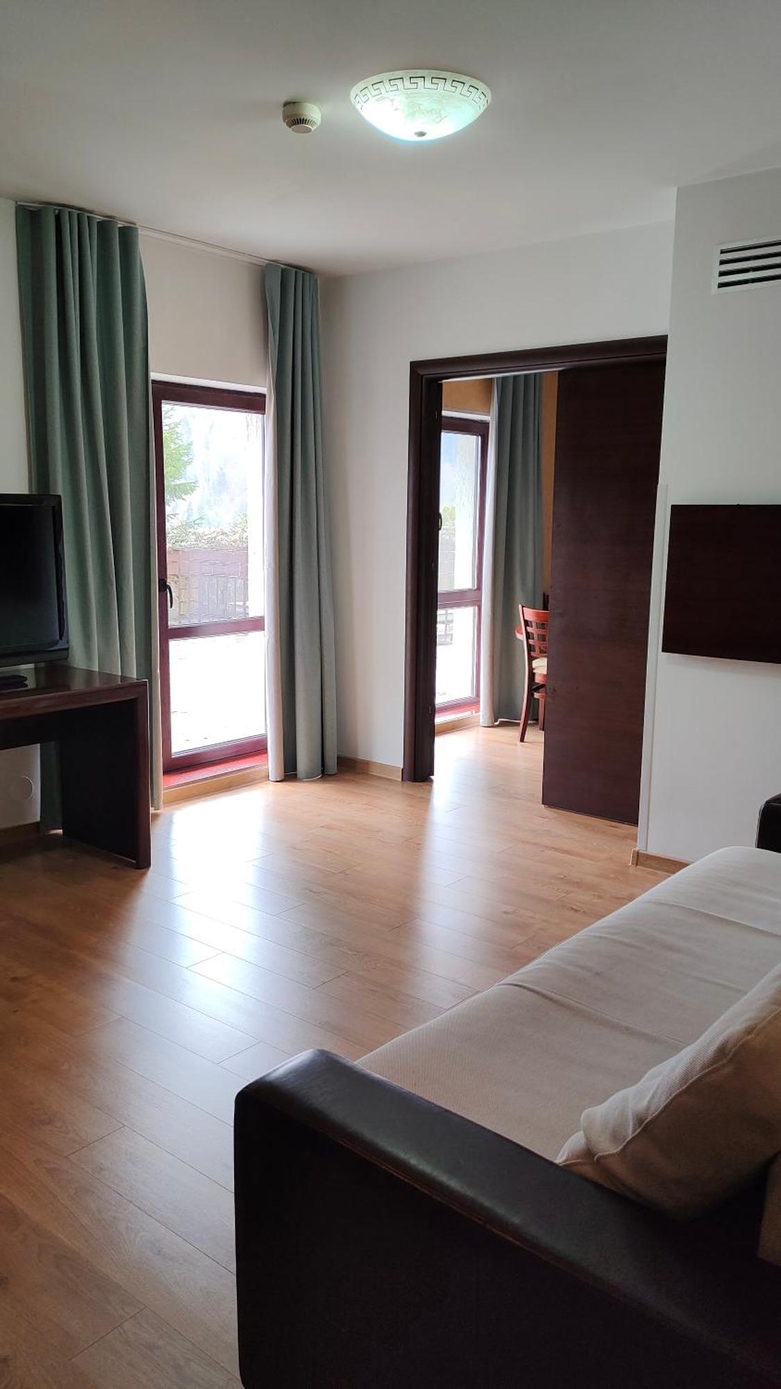 Hotel Valea Cu Pesti Căpăţîneni-Ungureni Extérieur photo