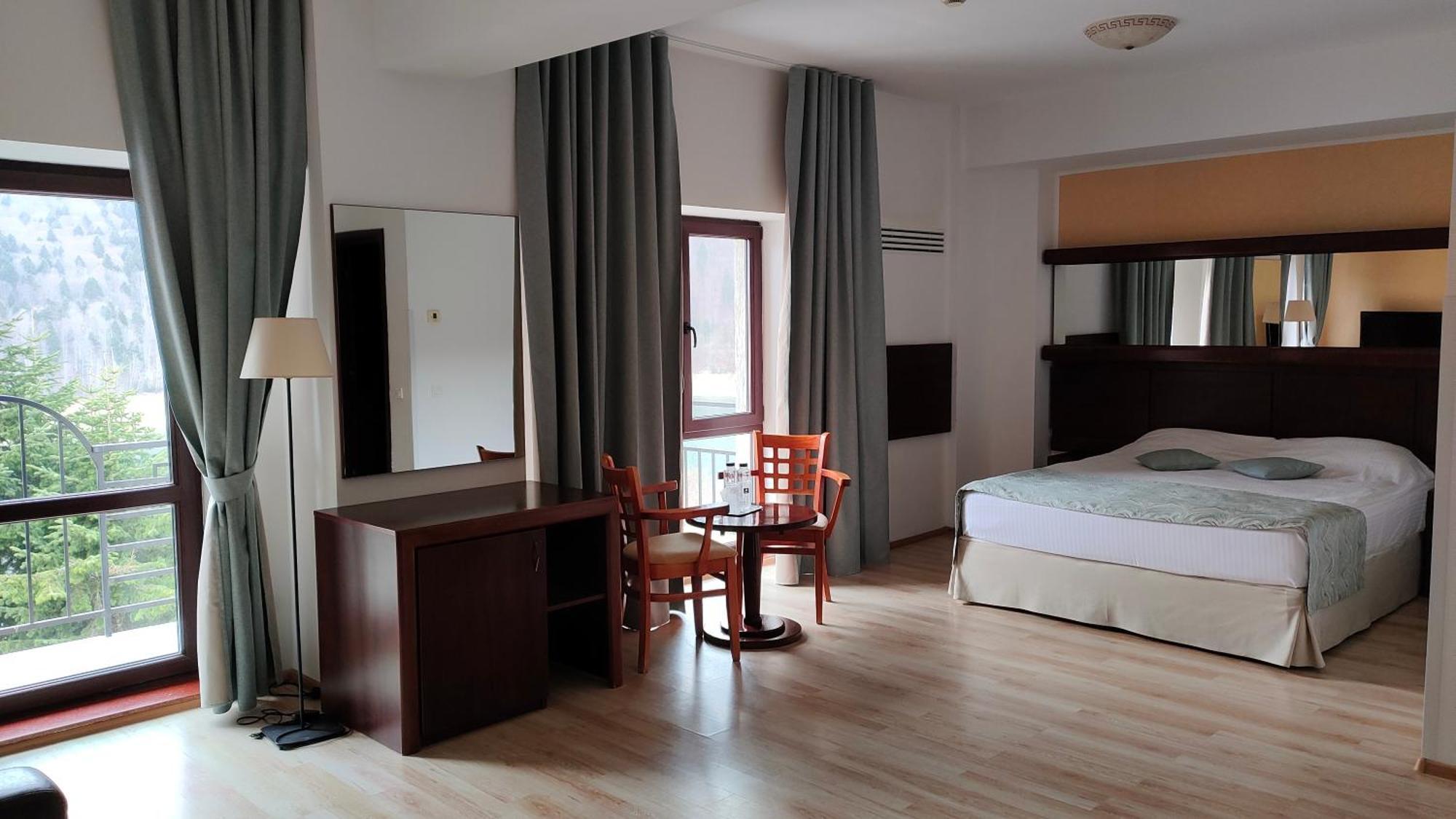 Hotel Valea Cu Pesti Căpăţîneni-Ungureni Extérieur photo